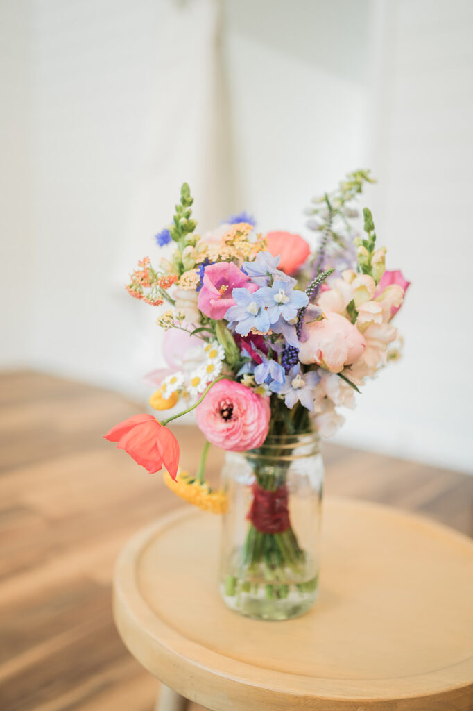 florals for upstate new york wedding

