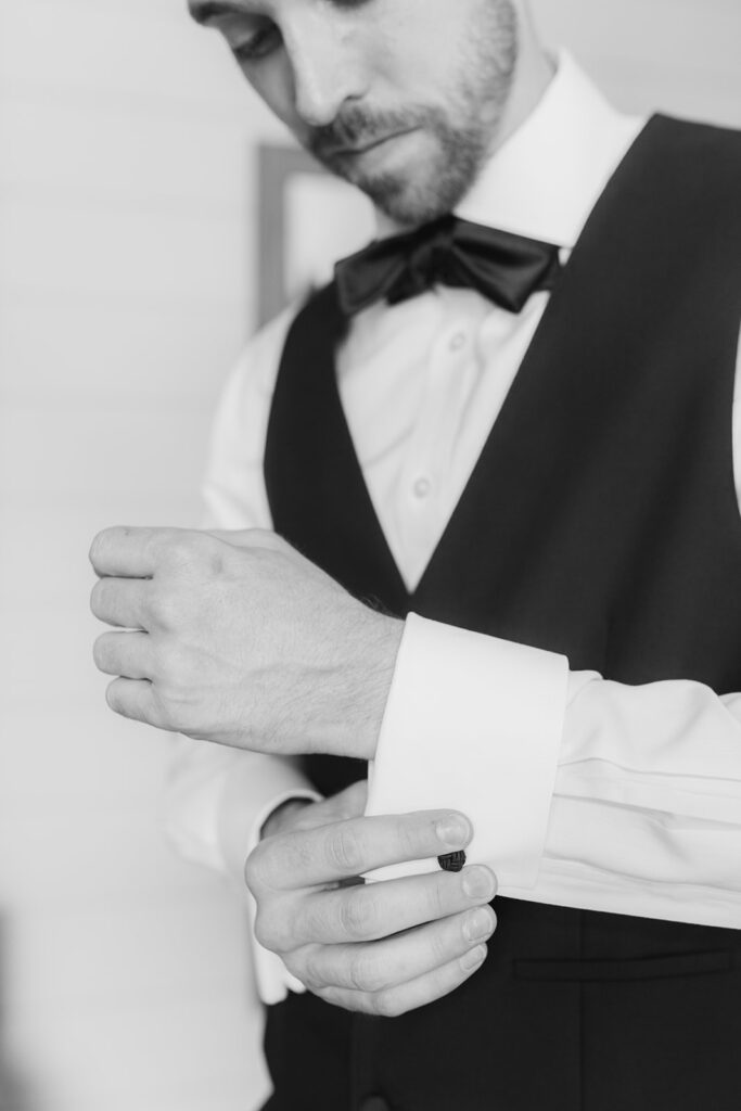 groom details for upstate new york wedding
